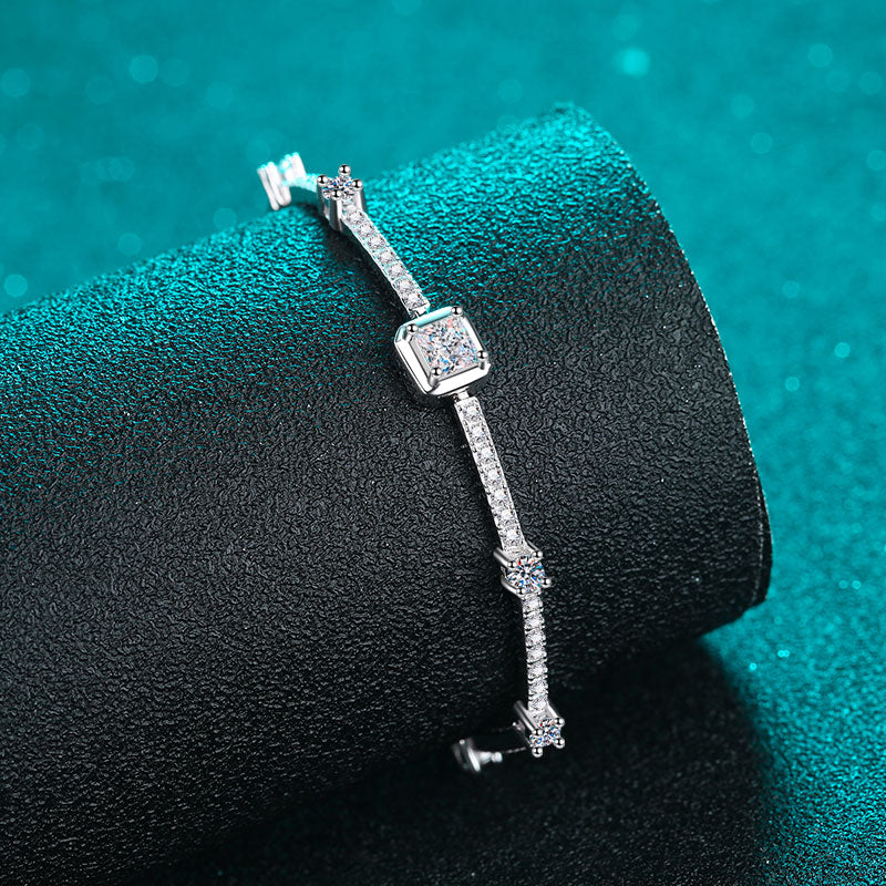 Seline Moissanite Bracelet
