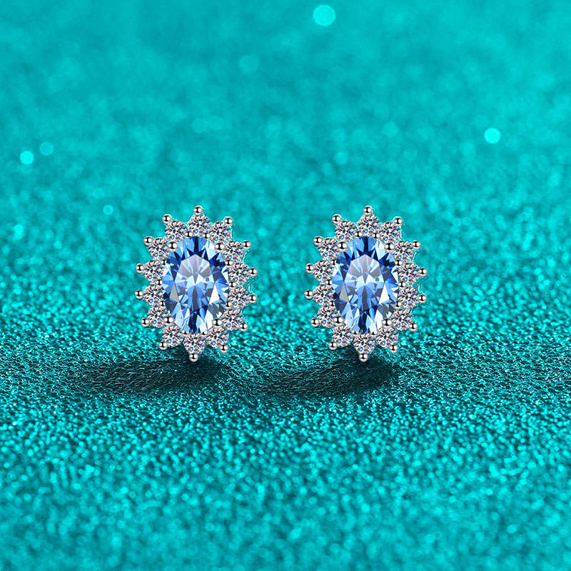 Indira Moissanite Earring