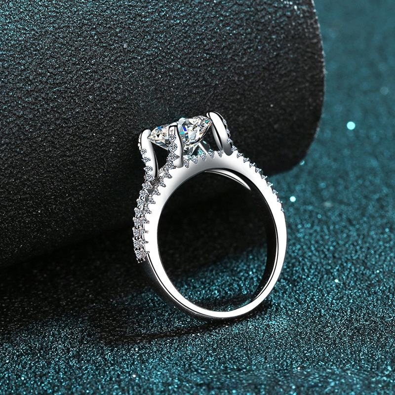 Tatum Moissanite Ring