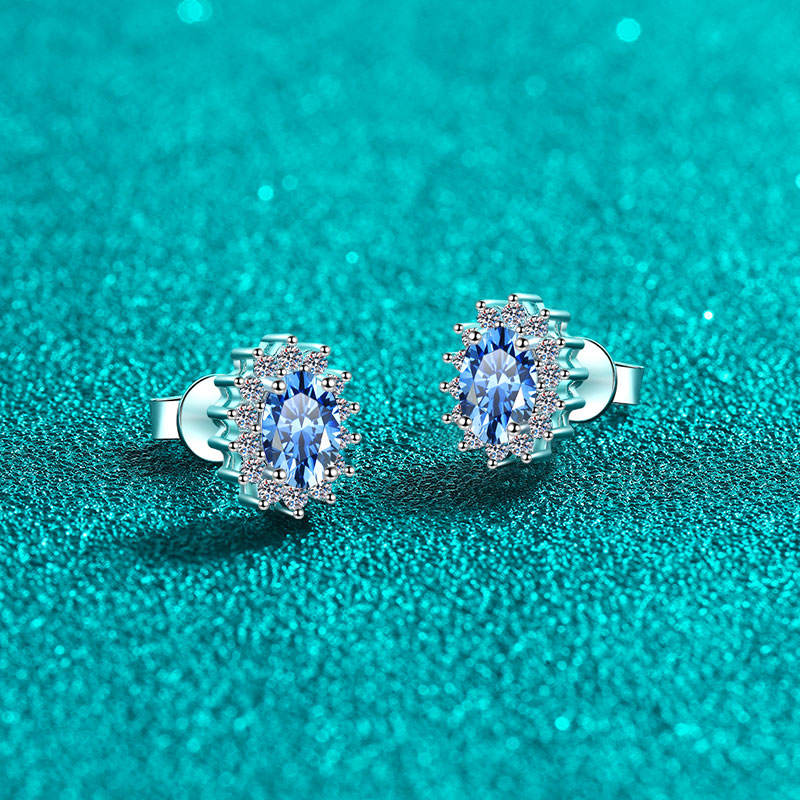 Indira Moissanite Earring