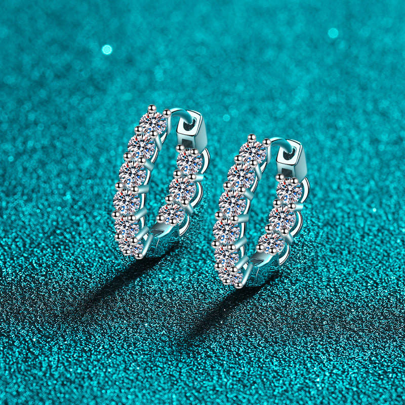 Calla Moissanite Earring