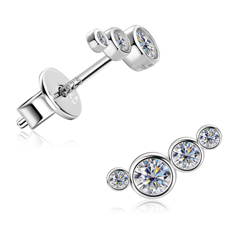 Briar Moissanite Earring