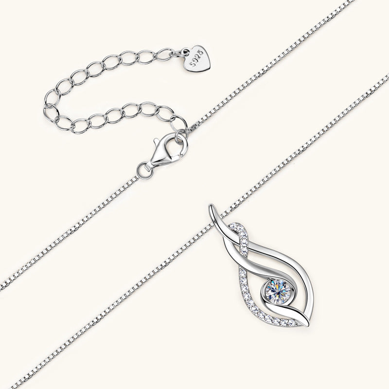 Elspeth Moissanite Necklace