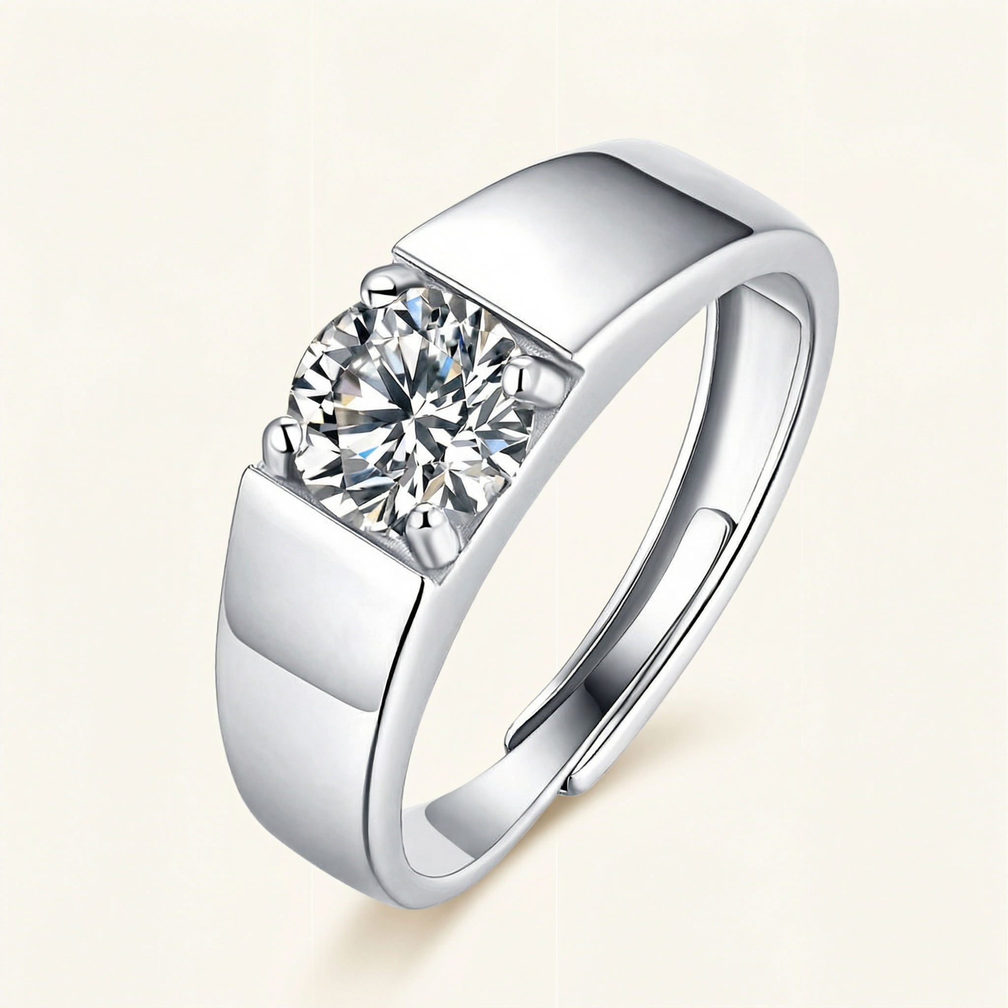 Faye Moissanite Ring