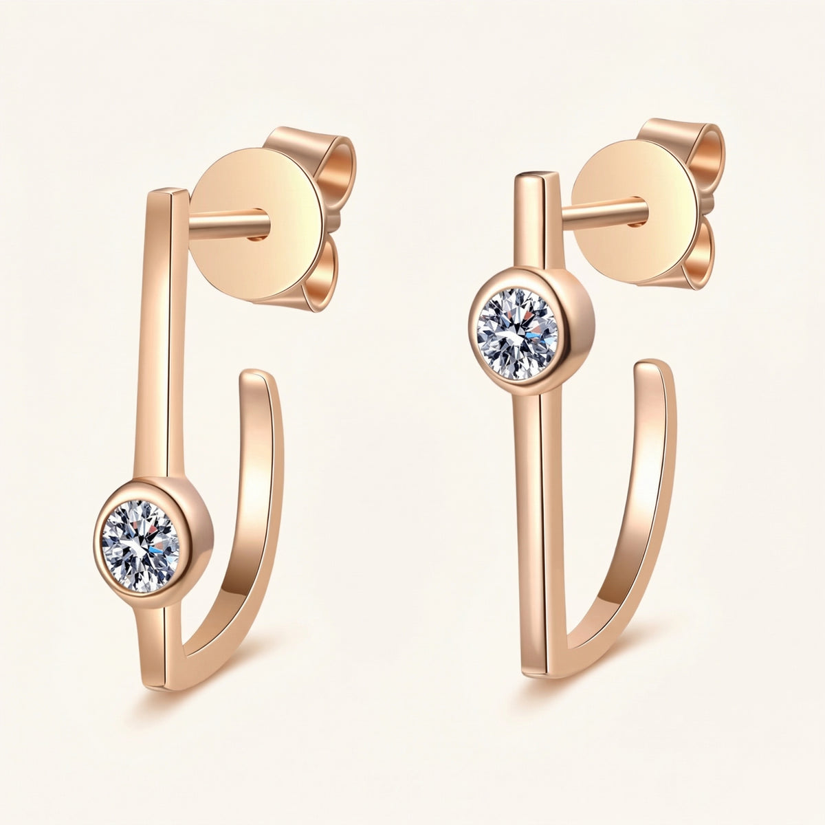 Calyx Moissanite Earring