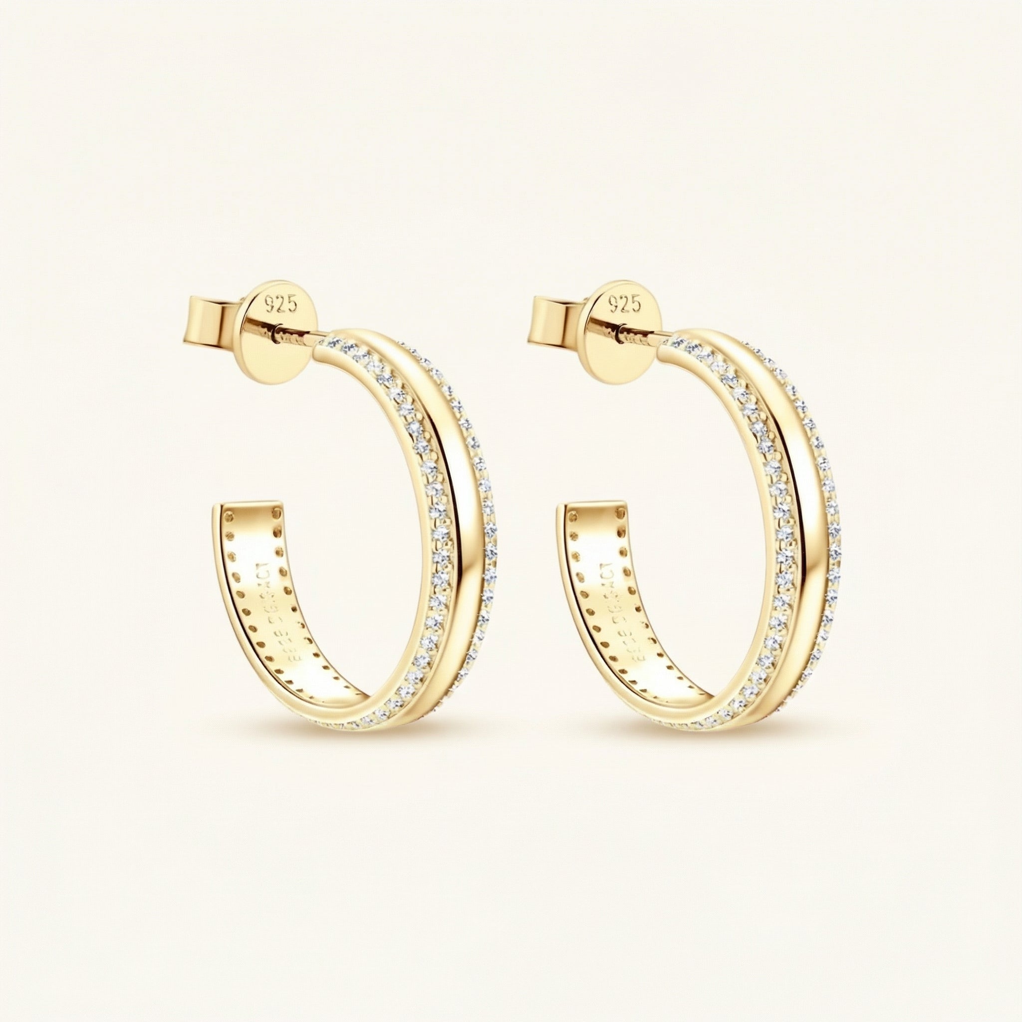 Lila Moissanite Earring