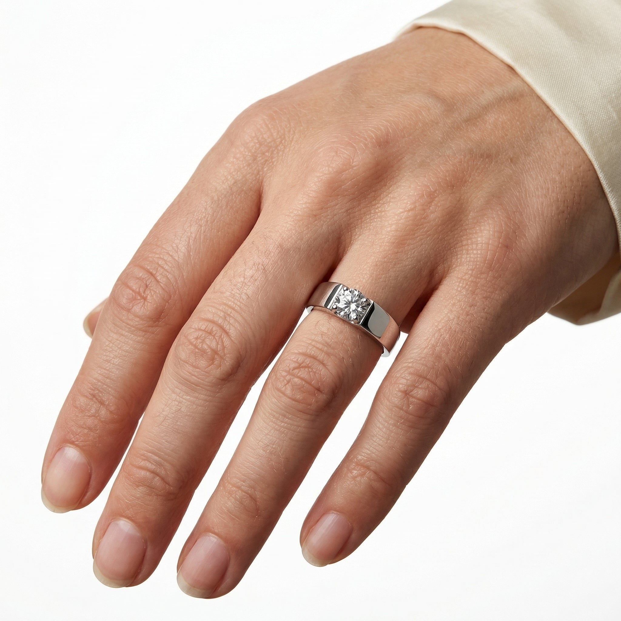 Faye Moissanite Ring