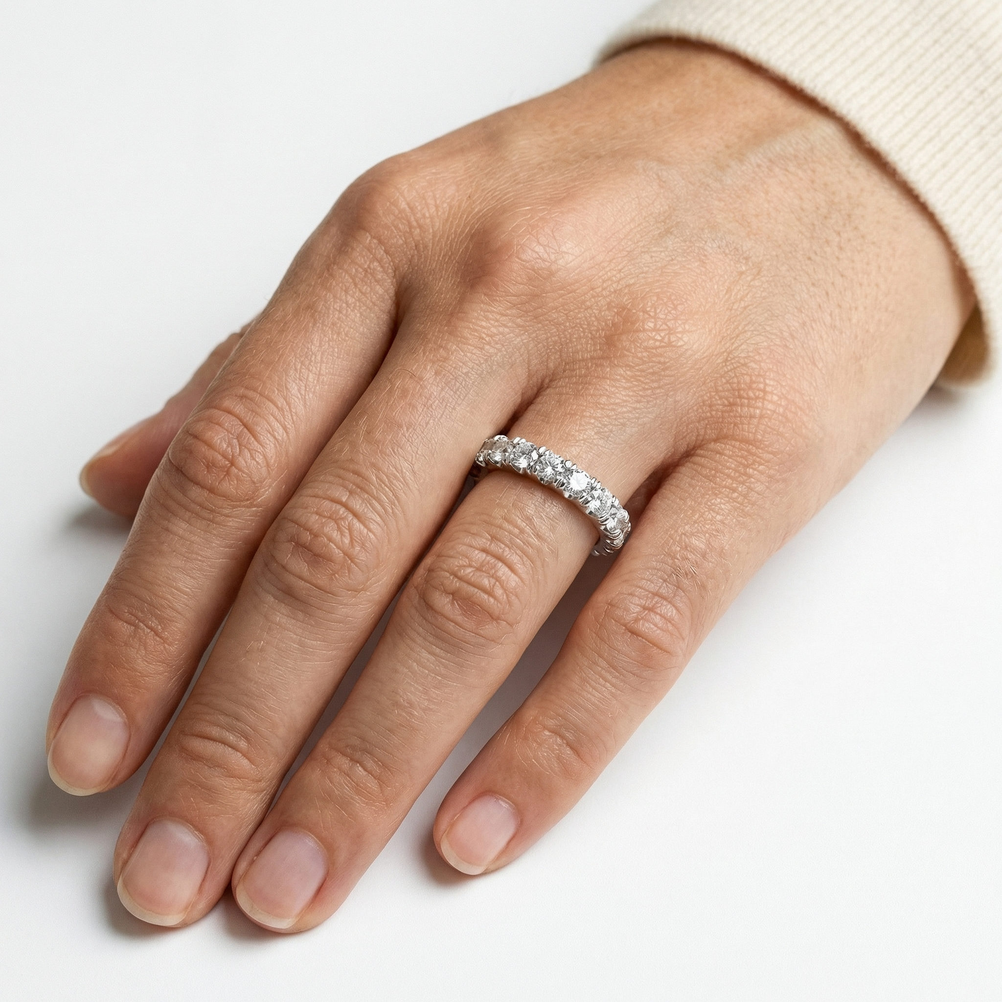 Vera Moissanite Ring