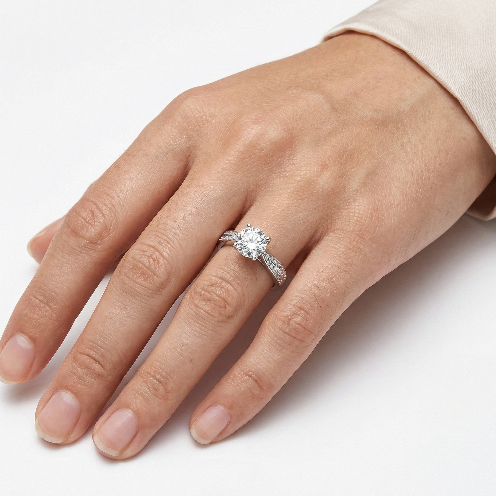 Una Moissanite Ring