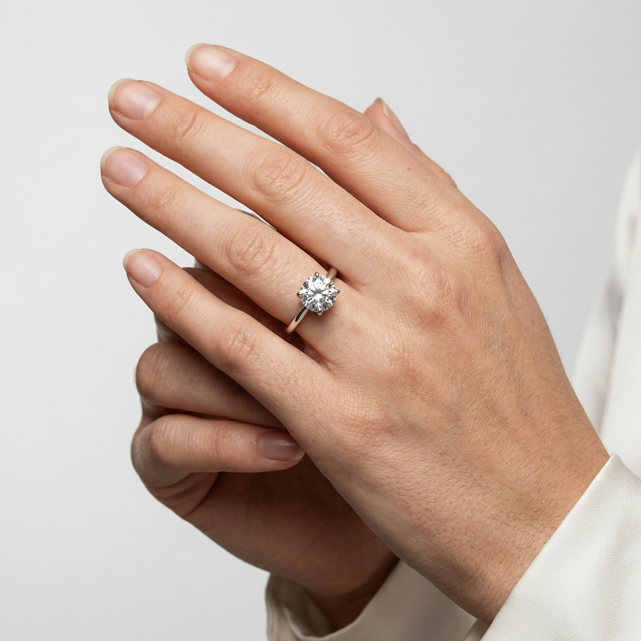 Vivi Moissanite Ring