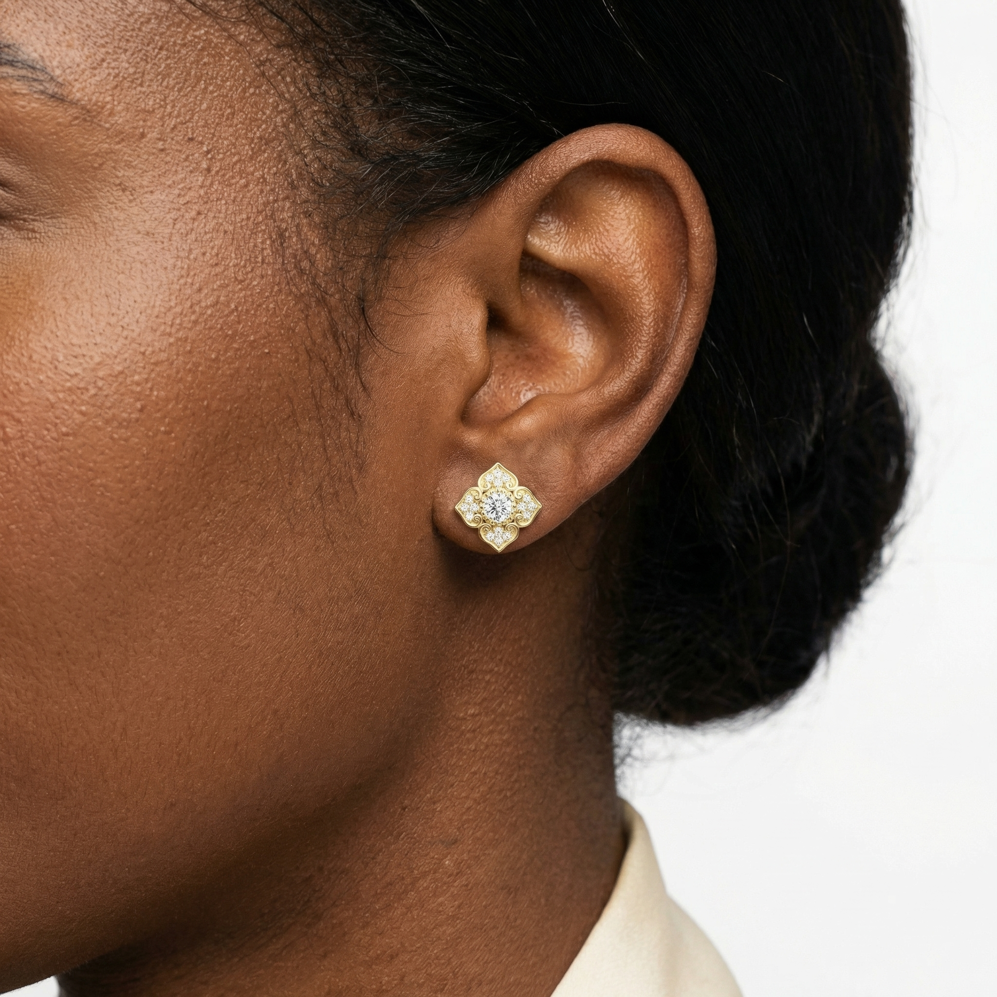Vivienne Moissanite Earring