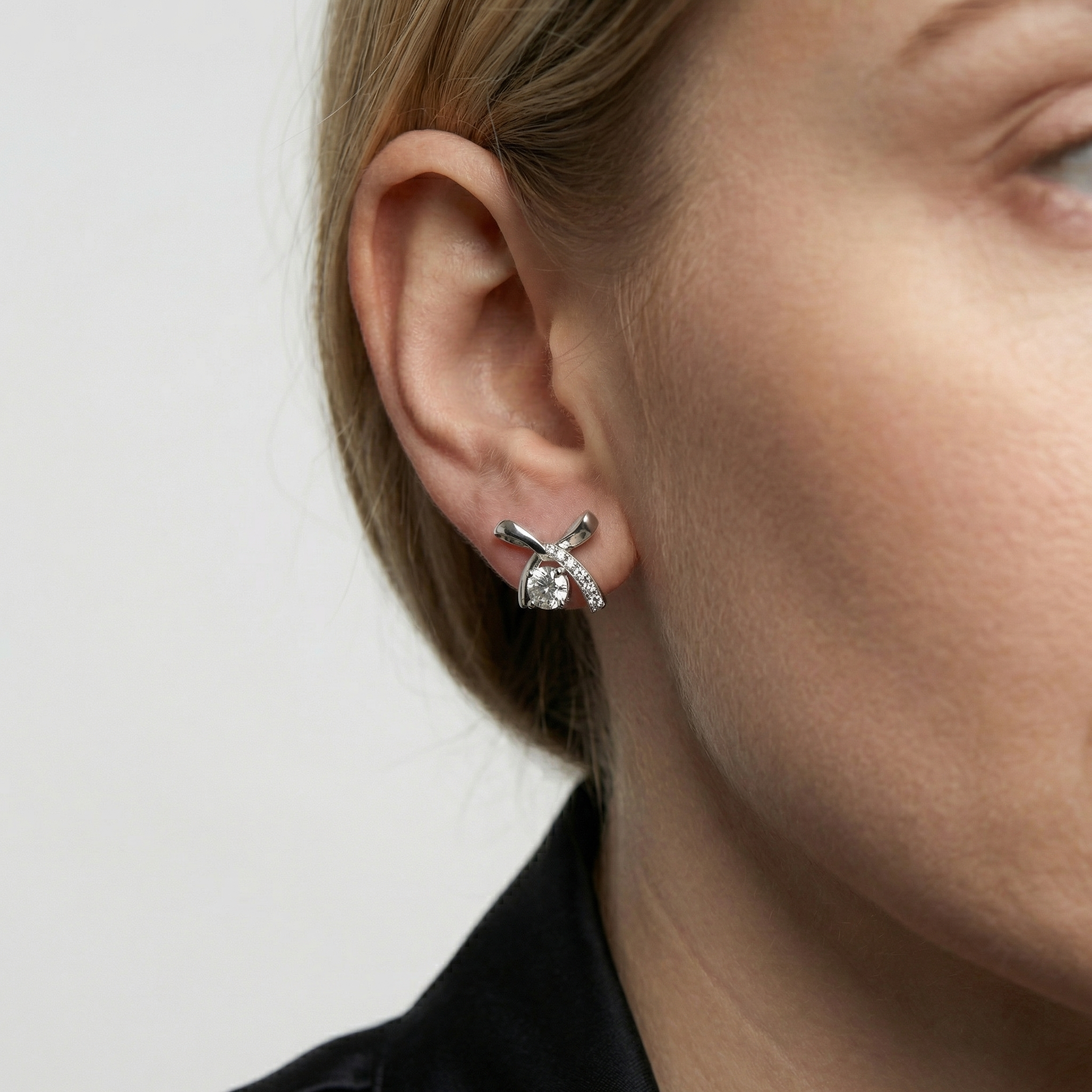 Bellamy Moissanite Earring