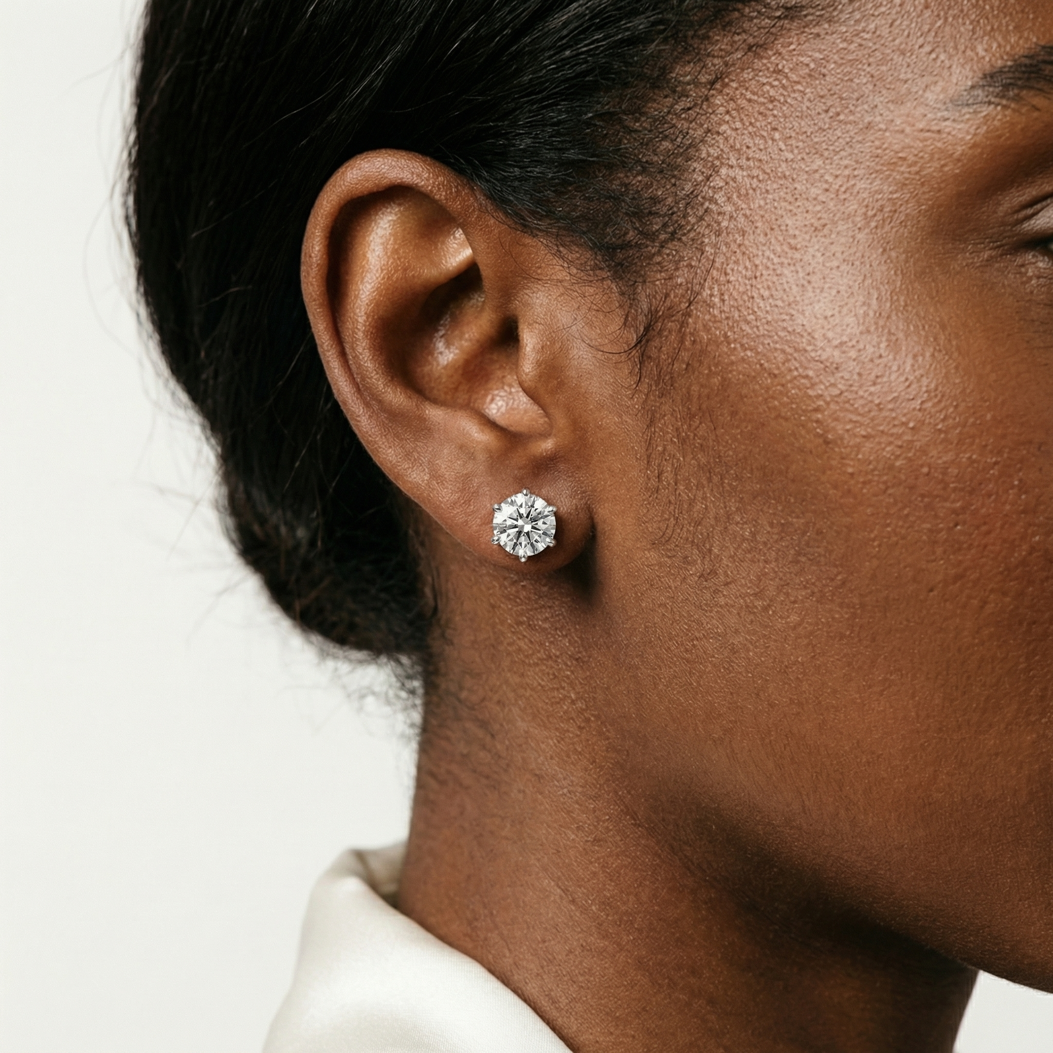 Cassian Moissanite Earring