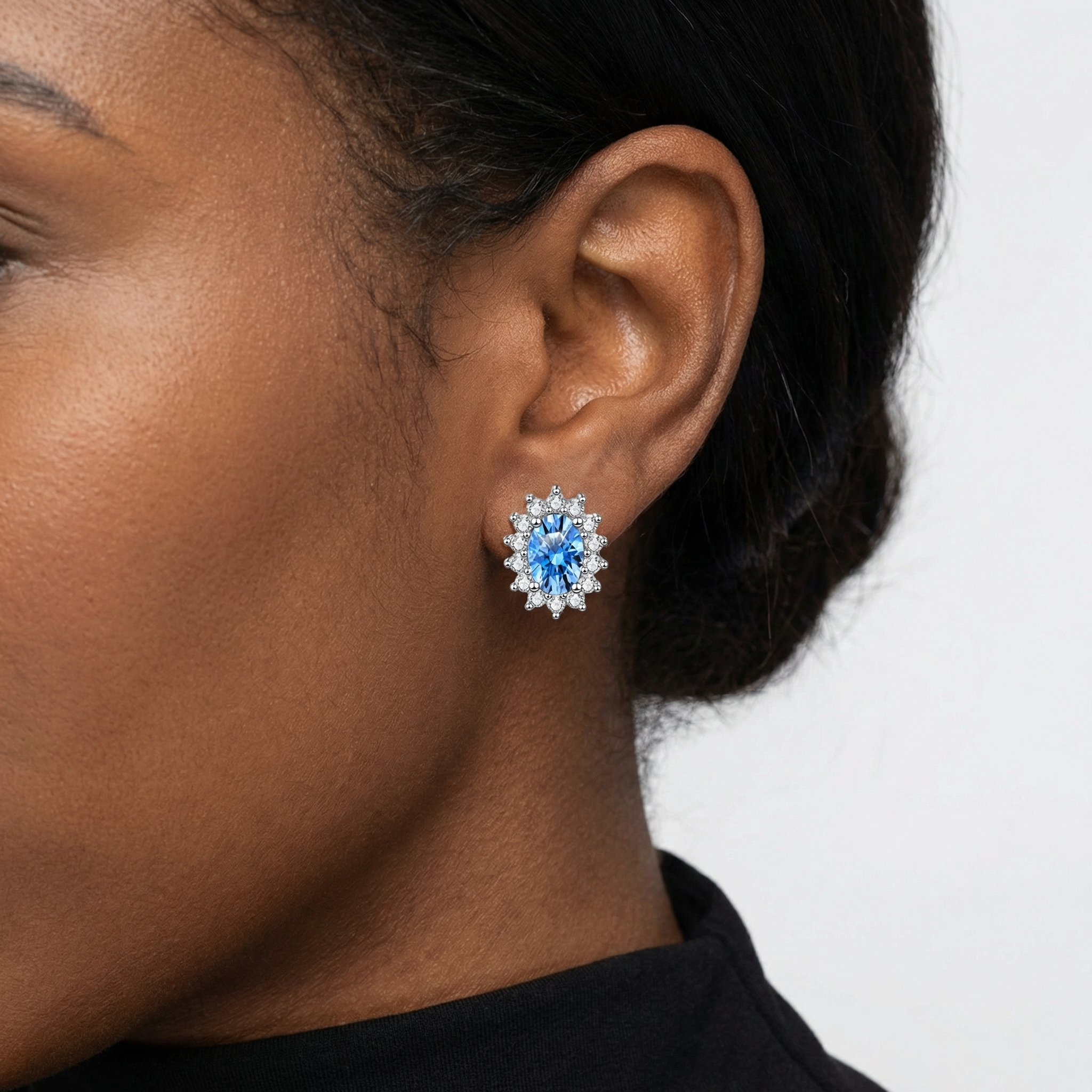 Indira Moissanite Earring