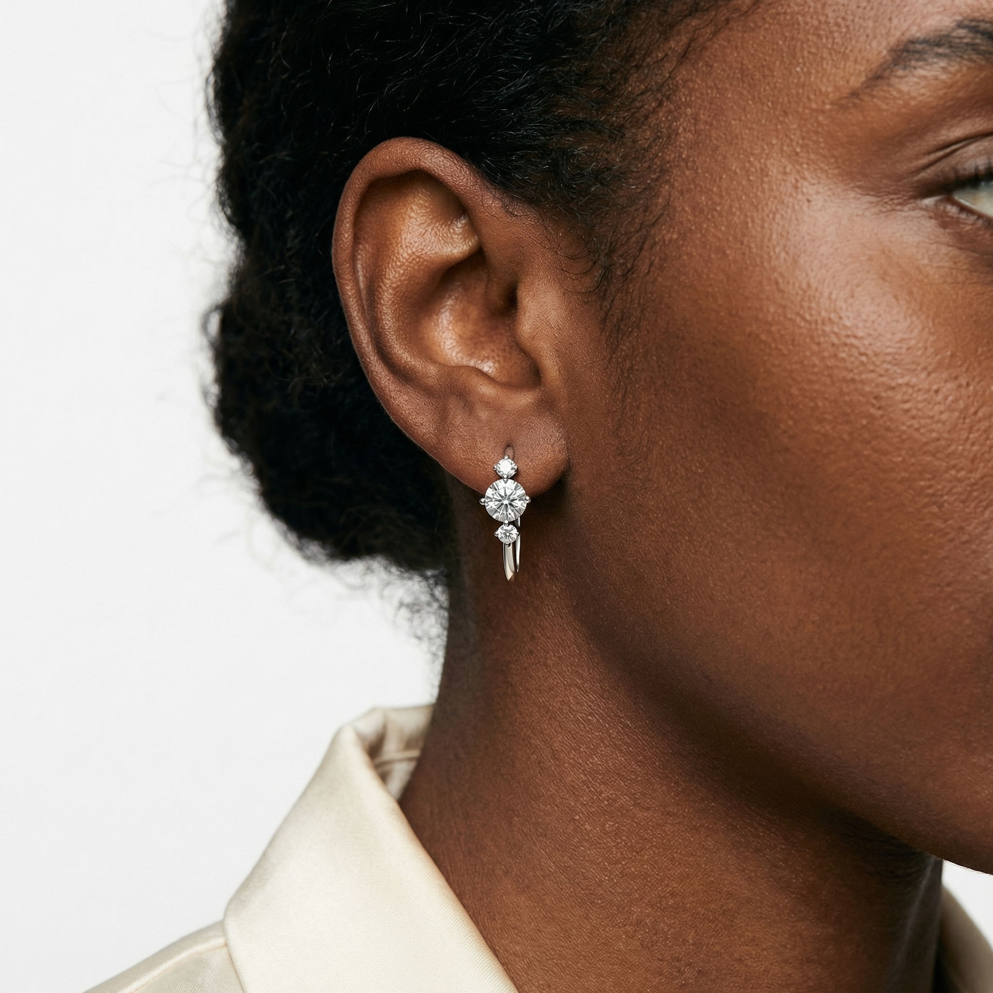 Reign Moissanite Earring