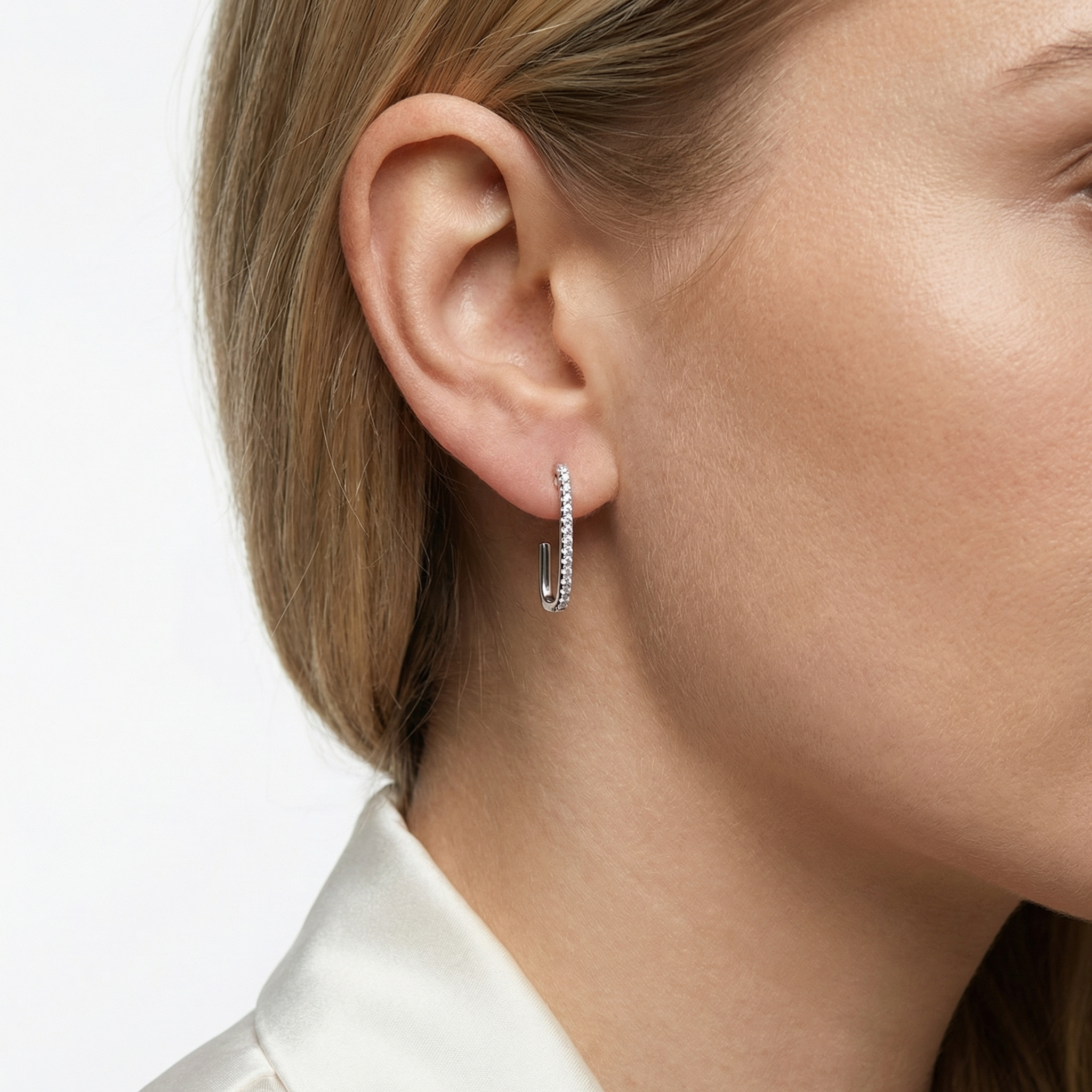 Imara Moissanite Earring