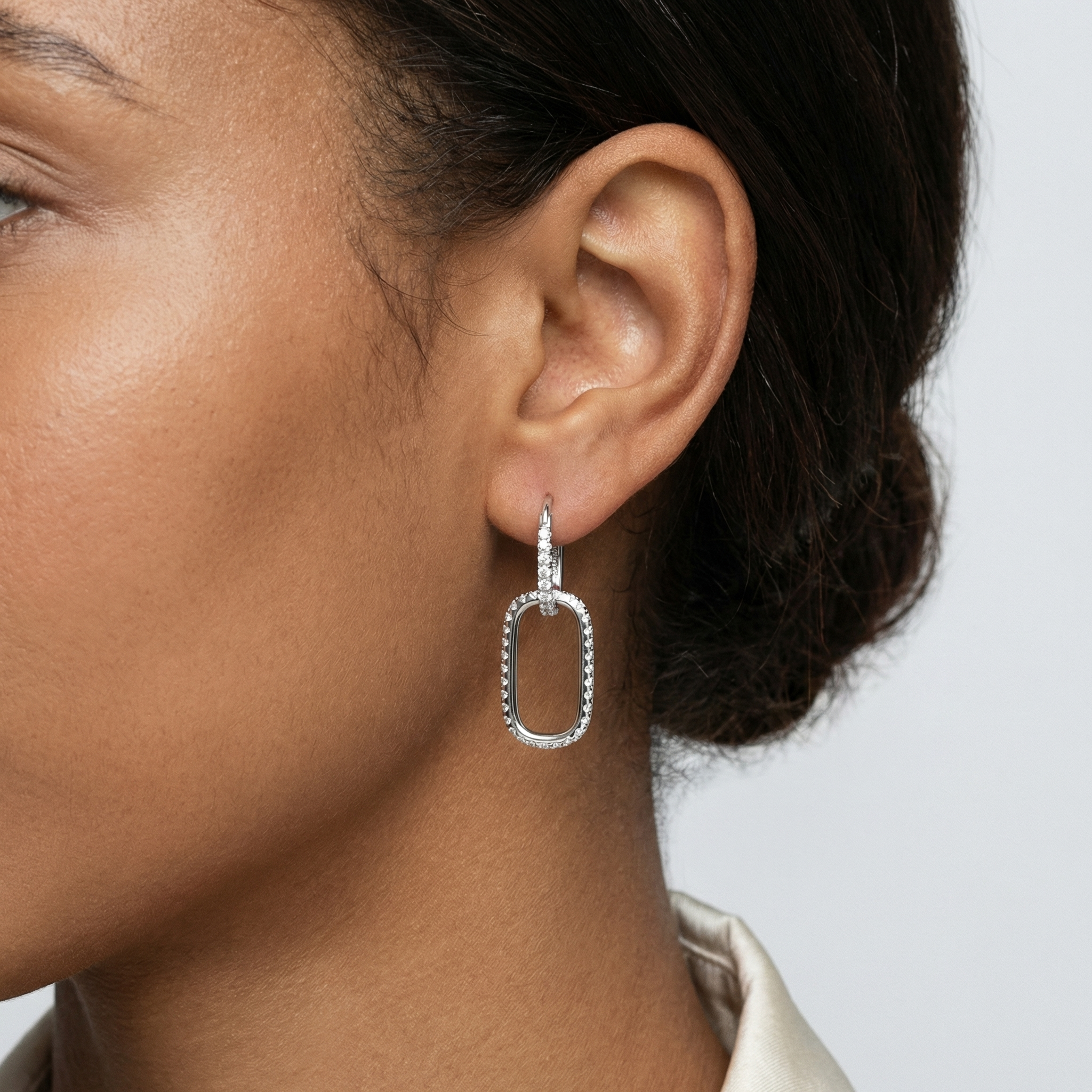 Willa Moissanite Earring