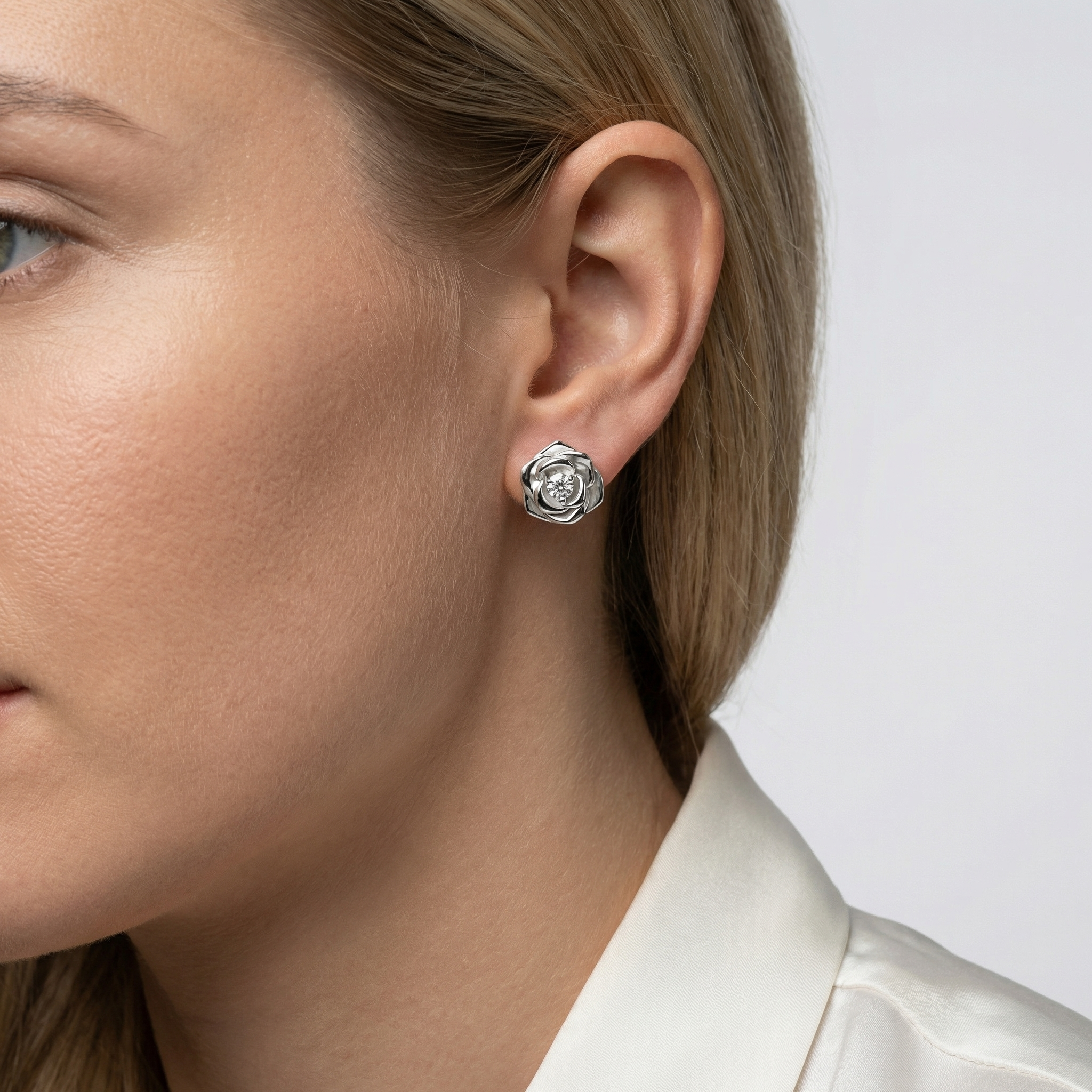 Solange Moissanite Earring