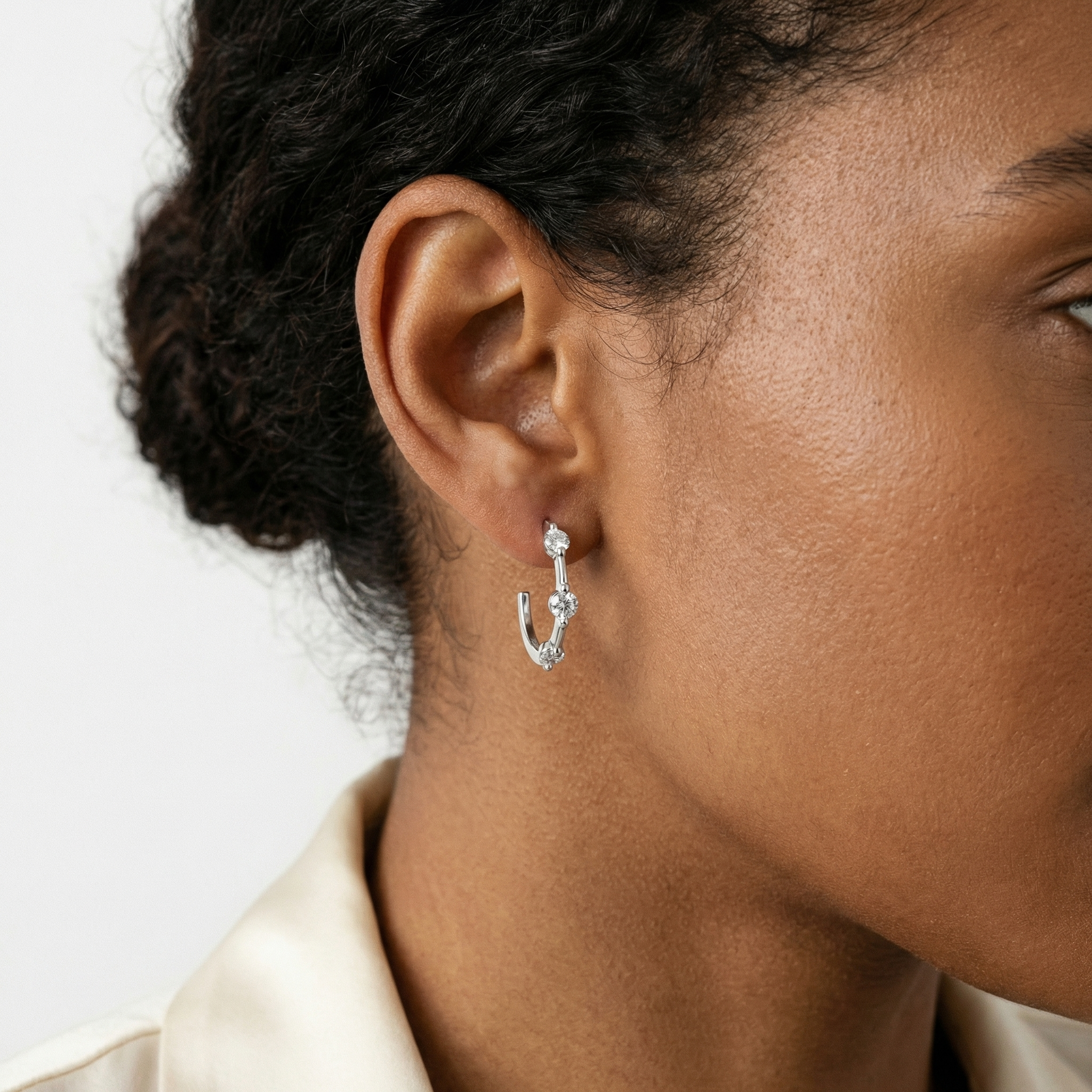 Selar Moissanite Earring