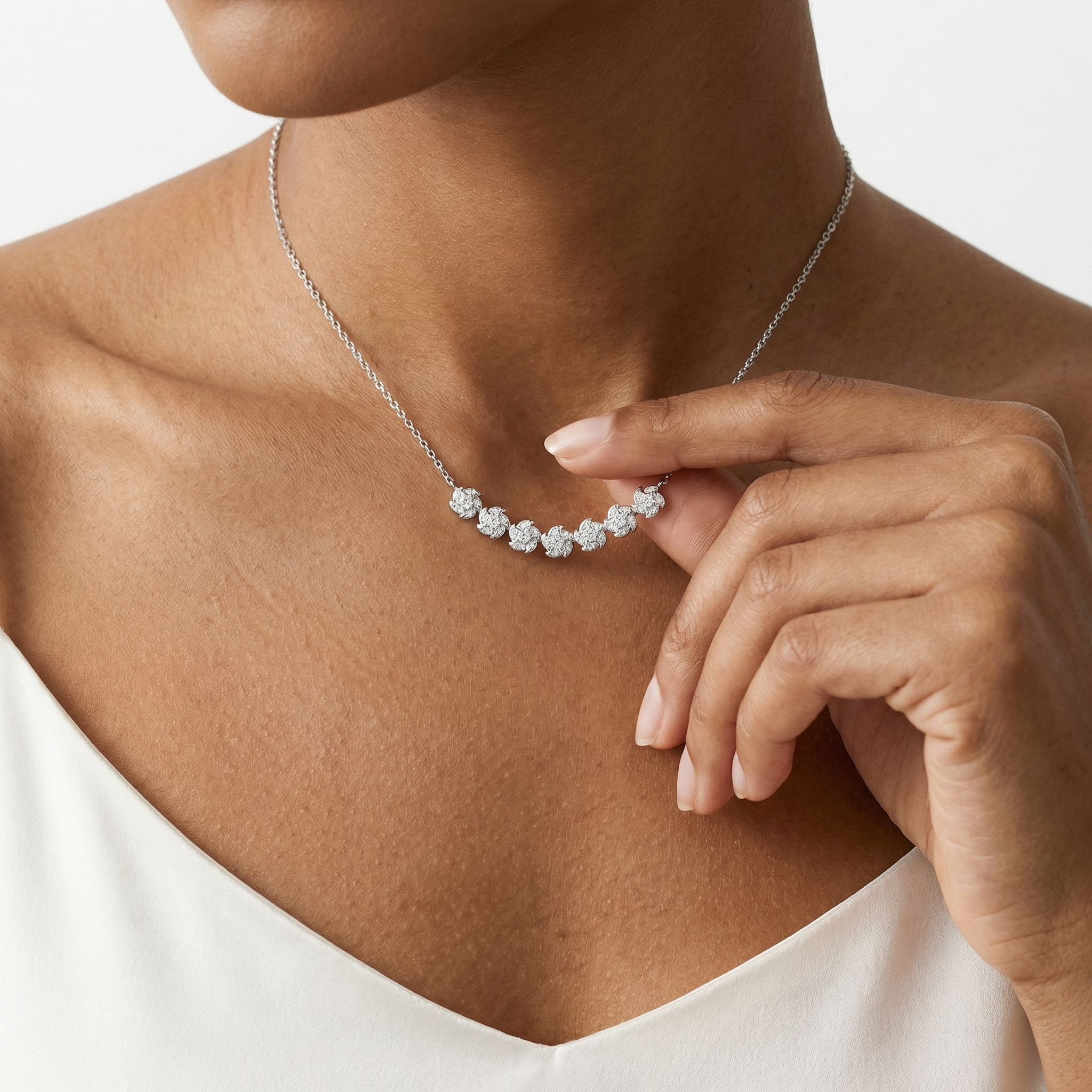 Tarian Moissanite Necklace