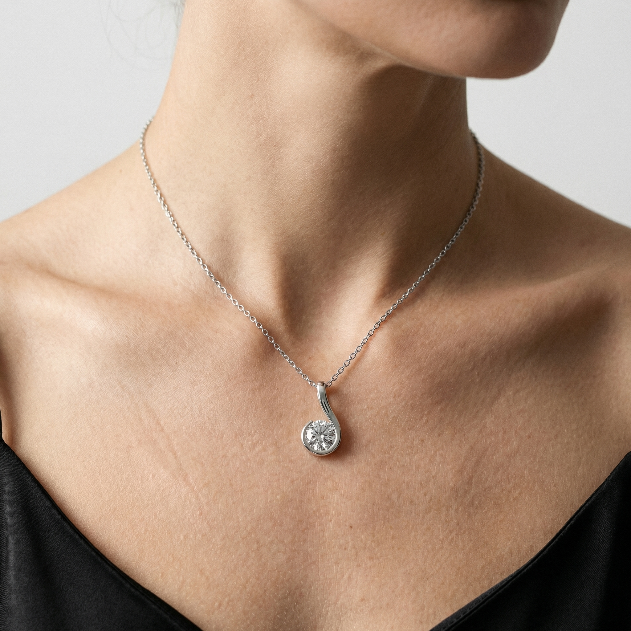 Rowella Moissanite Necklace